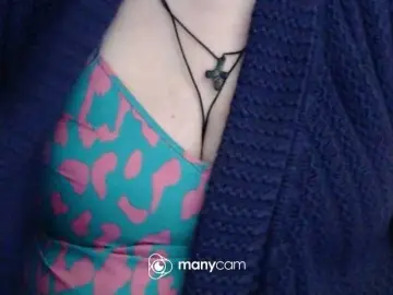 Mayalove4u  live sex cam