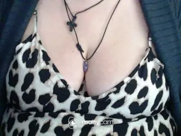 Mayalove4u  live sex cam