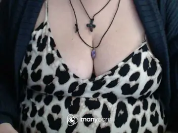 Mayalove4u  live sex cam