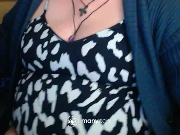 Mayalove4u  live sex cam