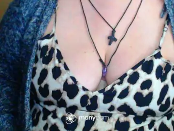 Mayalove4u  live sex cam