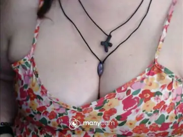 Mayalove4u  live sex cam