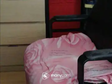Mayalove4u  live sex cam