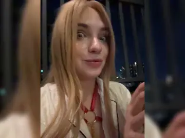 AstridMoss  live sex cam