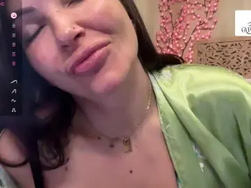 GypsyRebellion  live sex cam