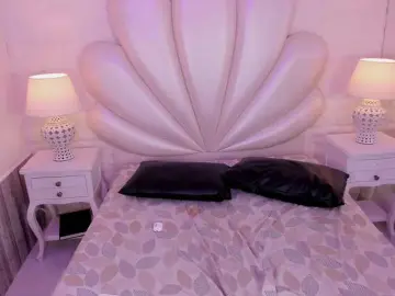 LevahMia1  live sex cam