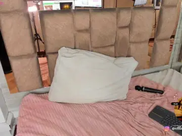 LilianStarfire  live sex cam