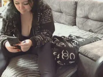 Medjik-lool  live sex cam