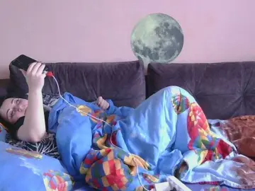 Medjik-lool  live sex cam