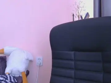 Medjik-lool  live sex cam