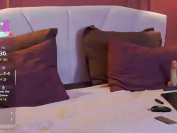 OliviaBliss  live sex cam