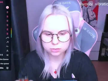 Hellfire-club  live sex cam