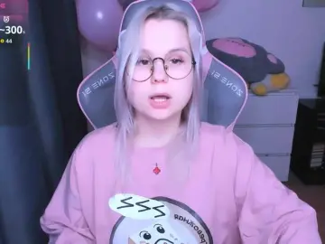 Hellfire-club  live sex cam