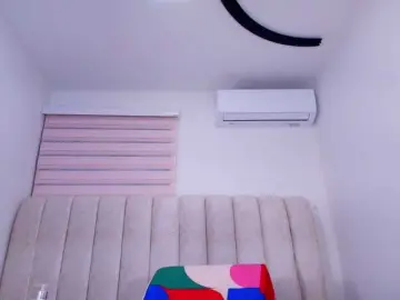 Tinkerbell-  live sex cam