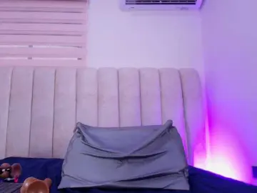 Tinkerbell-  live sex cam