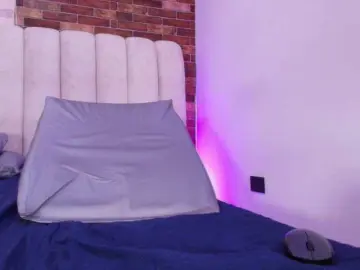 Tinkerbell-  live sex cam