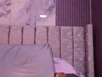 Tinkerbell-  live sex cam