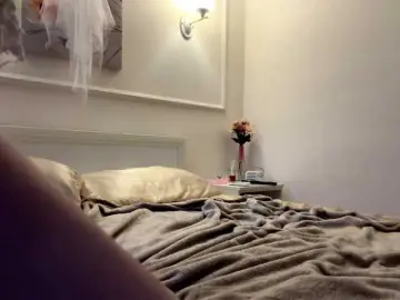 AllaMimms  live sex cam