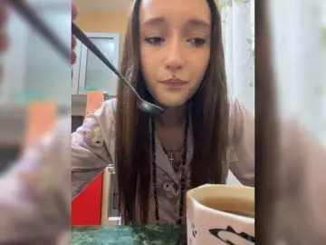 Maya-onelya  live sex cam