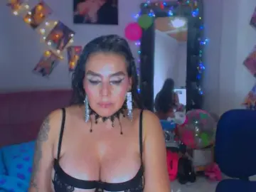 Vanesaalatina  live sex cam