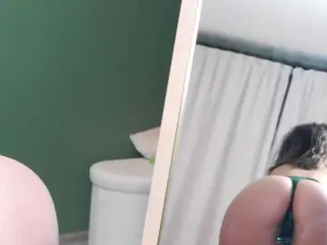 Gabrielle122  live sex cam