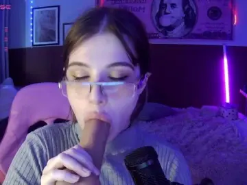 ShanelManro  live sex cam