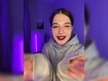 ShanelManro  live sex cam