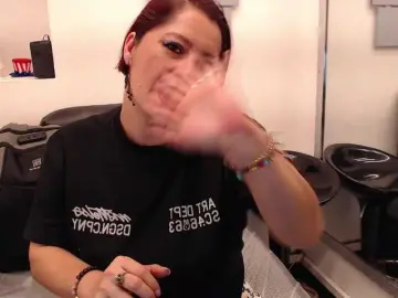 Evatwiss  live sex cam