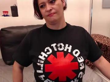 Evatwiss  live sex cam