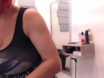 Evatwiss  live sex cam