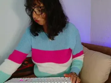 Myamillor  live sex cam