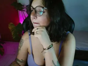 Myamillor  live sex cam
