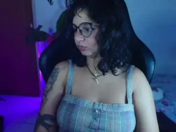 Myamillor  live sex cam