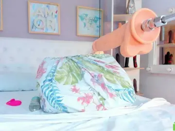 Sofhiaa  live sex cam