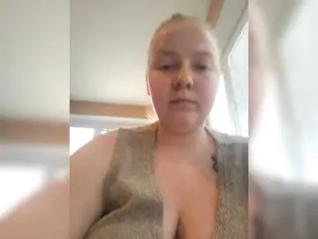 Carolin  live sex cam