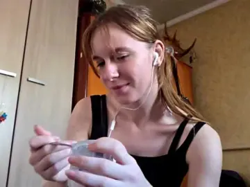 CharissePopowski  live sex cam