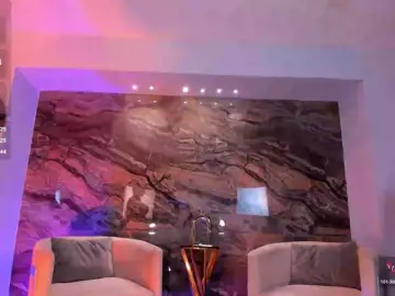 GiaFerrara  live sex cam