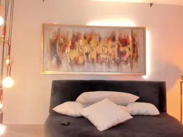 GiaFerrara  live sex cam