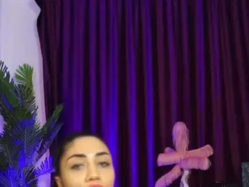 LucyCherry  live sex cam