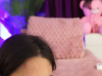 LucyCherry  live sex cam