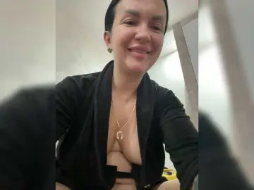 MoliKisa  live sex cam