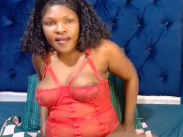 Naughtybootxx  live sex cam