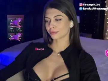RoxyDoll  live sex cam