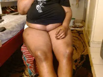 Sexiemama  live sex cam
