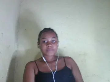 Triida  live sex cam