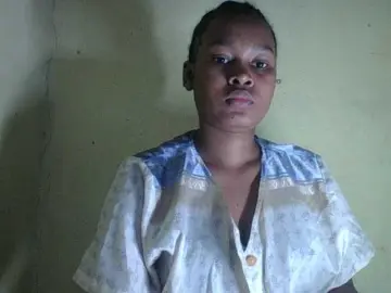 Triida  live sex cam