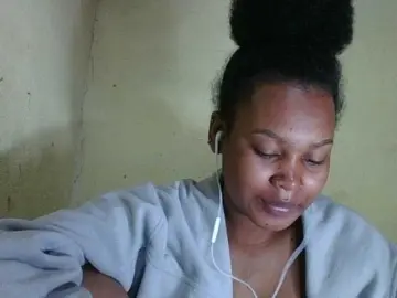 Triida  live sex cam