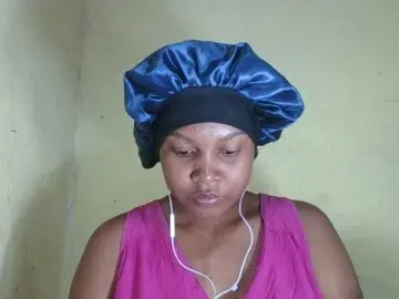 Triida  live sex cam