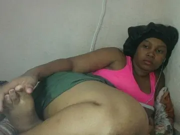 Triida  live sex cam