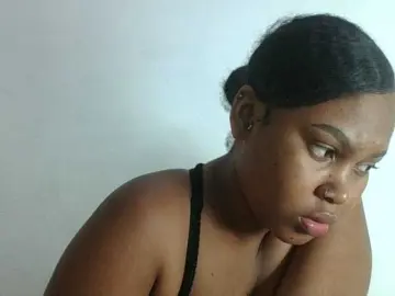 Triida  live sex cam